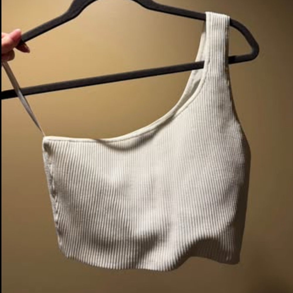 Aritzia One Shoulder Tank